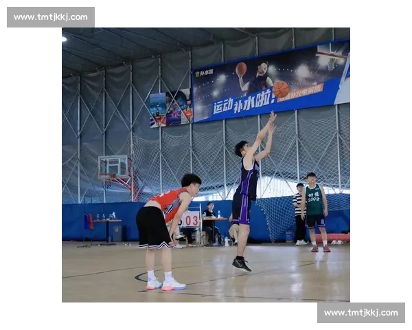 高清篮球赛事直播APP免费下载随时掌握赛场精彩瞬间实时观看体验 - 副本 (5) - 副本 - 副本 - 副本 - 副本